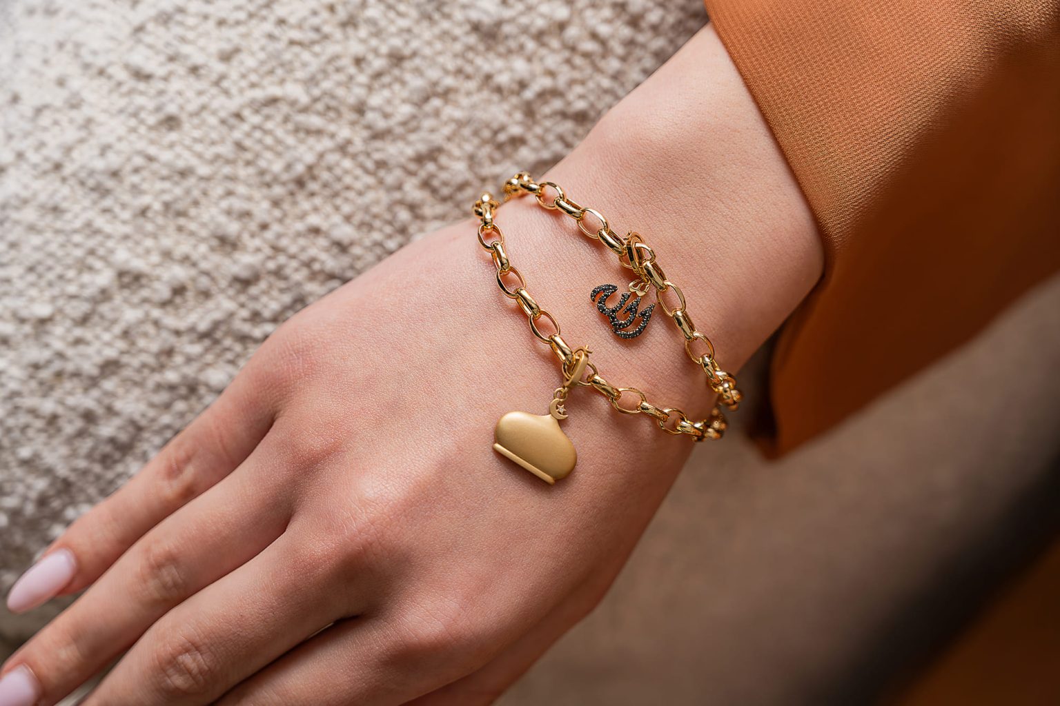 Masjid Matte Gold Pendant