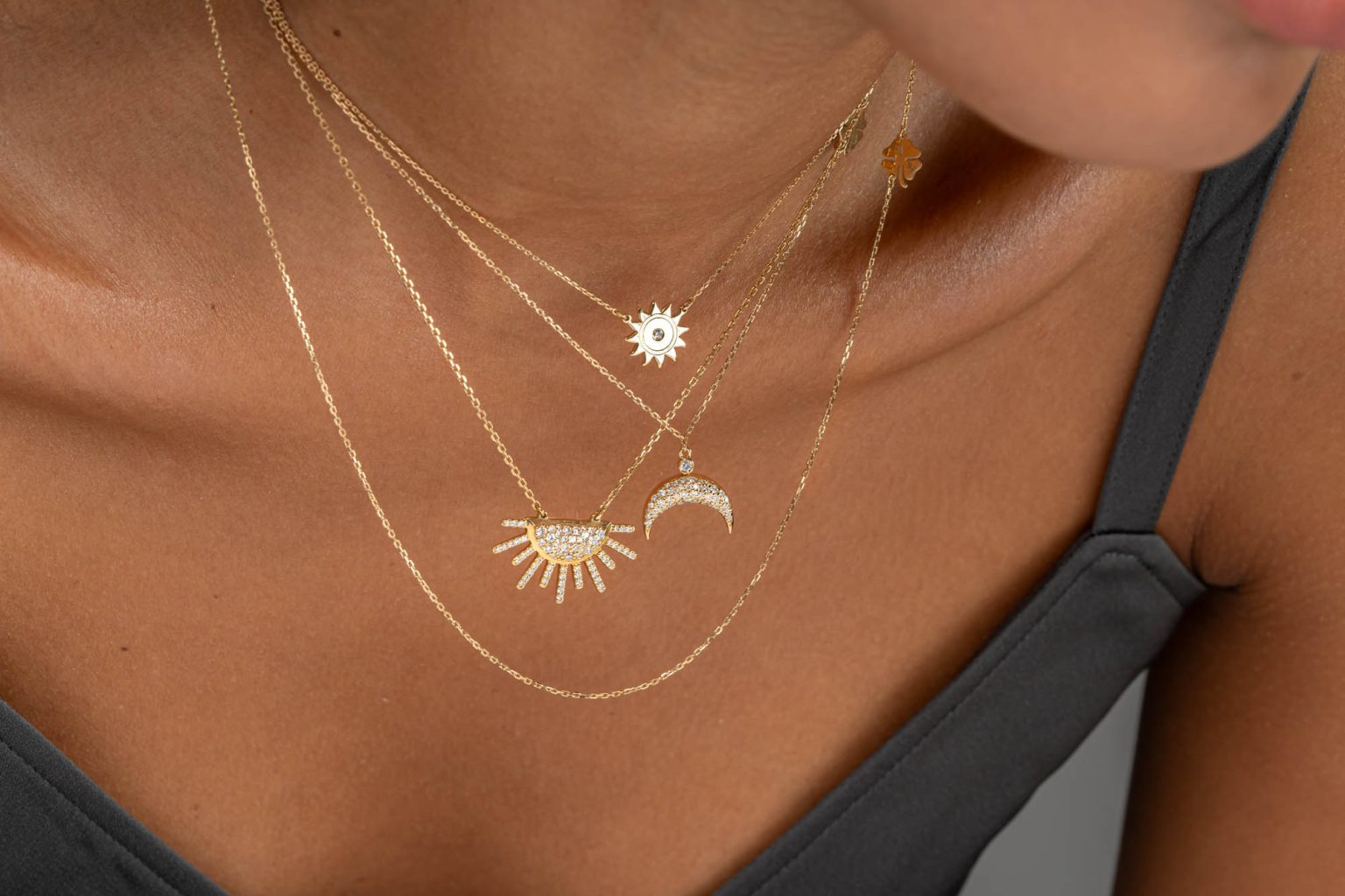 So Precious Sunrise Madness Pavé Diamonds Necklace