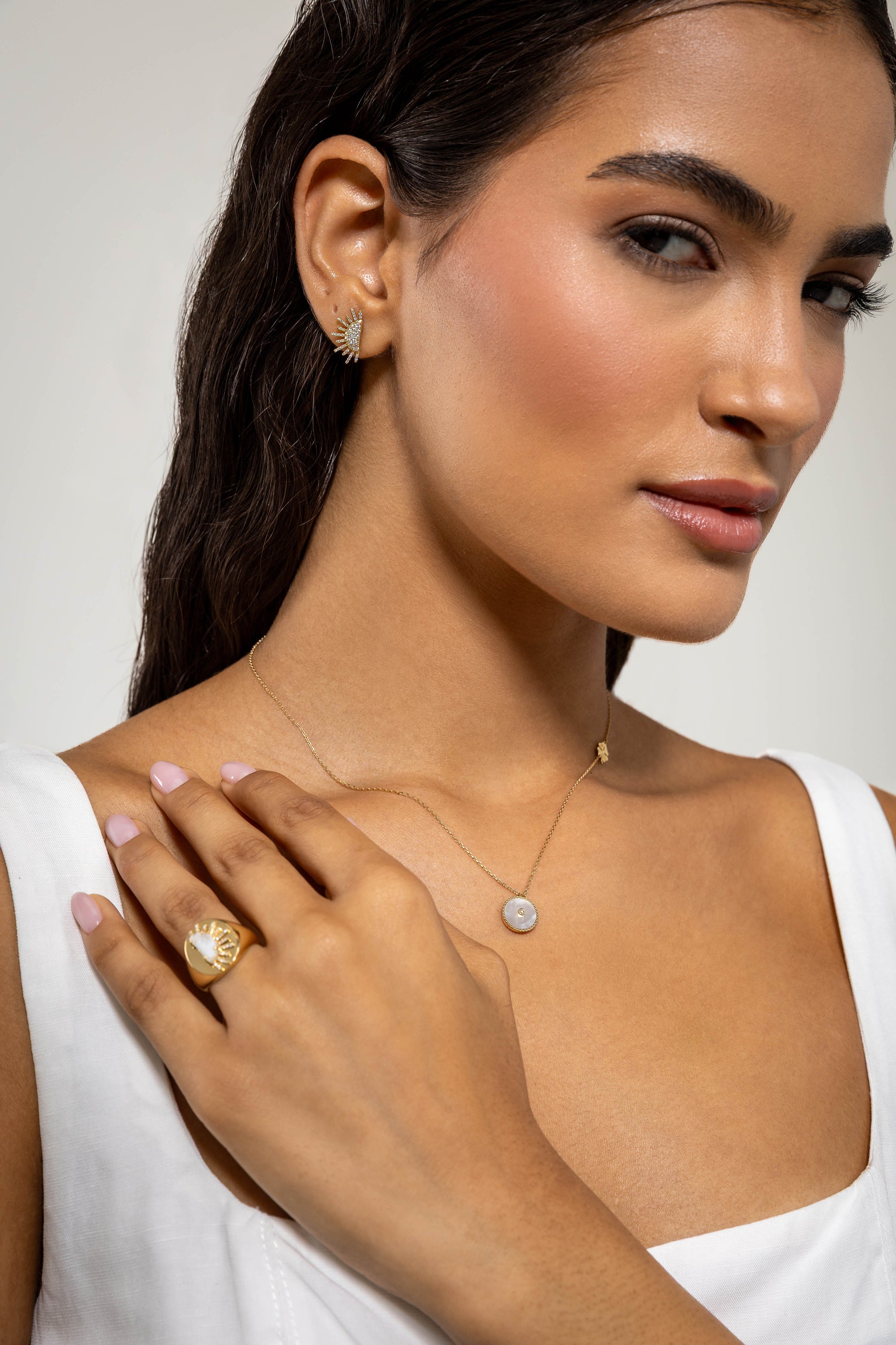 Tiny Amulet Diamond Dot